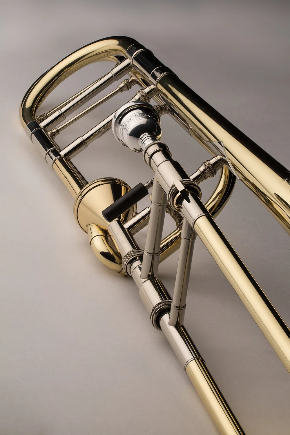 S.E. Shires TBQ30A Q-Series Axial F-Attachment Trombone Lacquer Yellow Brass Bell